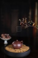 《玉如意》宜兴紫砂茶壶工艺美术师底槽青如意