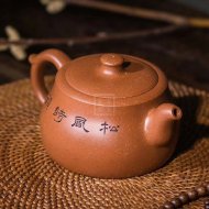 《矮井栏》