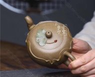 《莲逸》