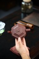 《六方雪华》