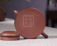 《牛盖莲子》宜兴紫砂壶高级工艺美术师手工拼紫泥牛盖莲子茶壶茶具