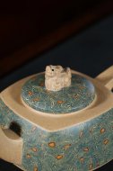 《绞泥灵龙》宜兴紫砂壶工艺美术师手工茶壶本山绿泥