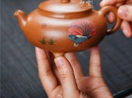《三足鱼乐》