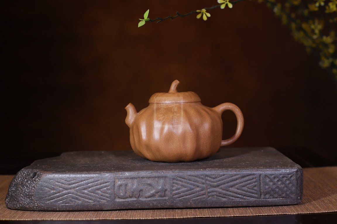 《矮荷韵》宜兴紫砂壶工艺美术师手工段泥紫砂壶茶具