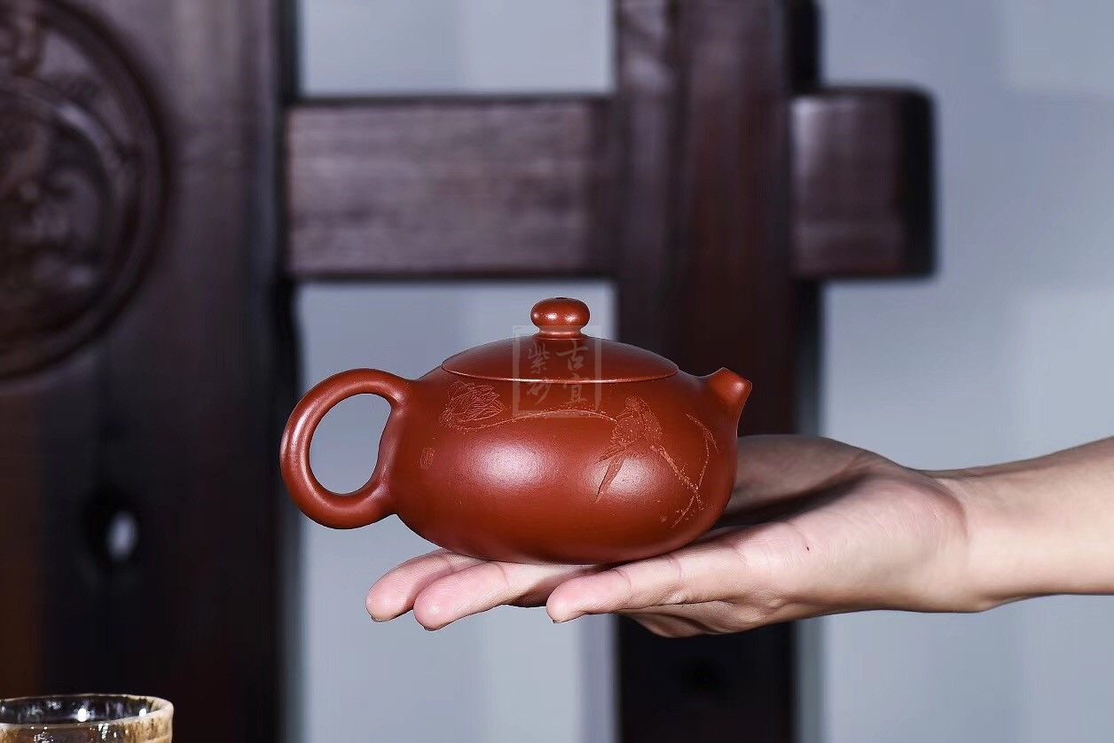 扁西施宜兴紫砂壶全手工茶壶朱泥大红袍料西施|正品陈顺根紫砂壶价格|朱