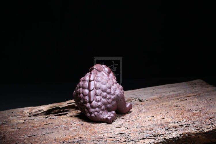 宜興紫砂金蟾彫刻  文房具 茶道具  極細工 装飾品 現代工芸品 美術品 仁】『紫砂壺・四方絞泥壺・呂堯臣款・紅泥・茶具・茶道品』極細