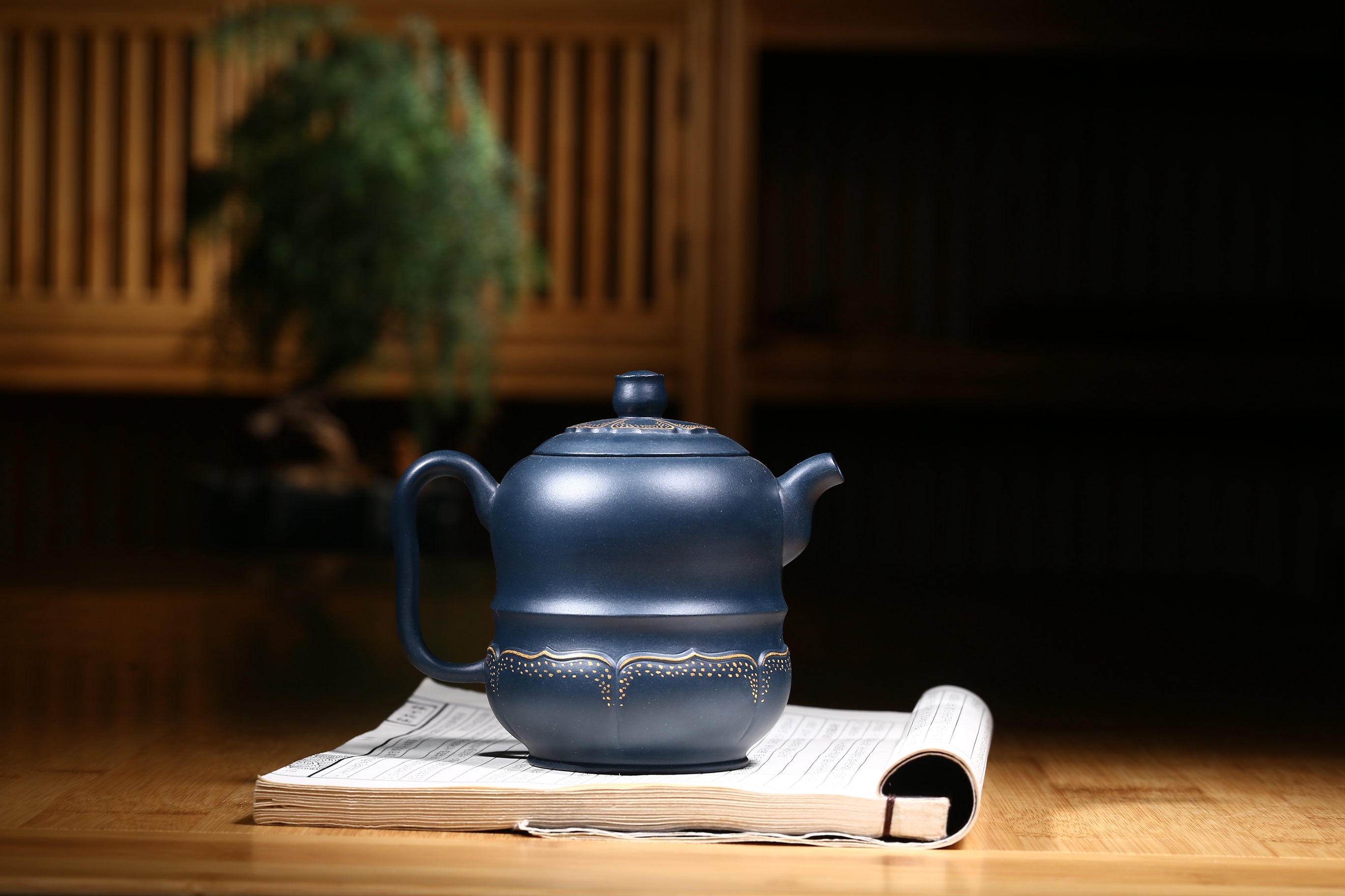 金莲套具王辉原矿天青泥宜兴全手工紫砂壶|正品王辉紫砂壶价格|天青泥380cc