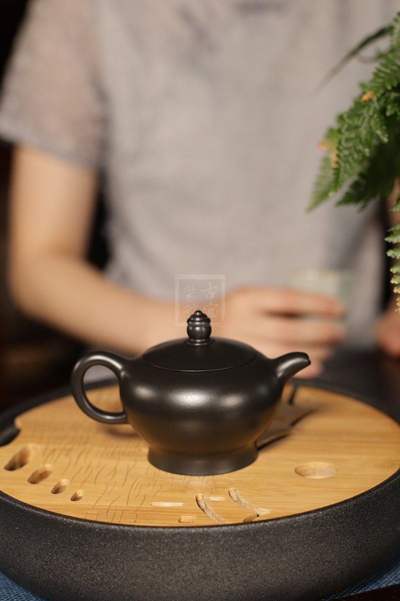 《圆珠》 - 点击图像关闭