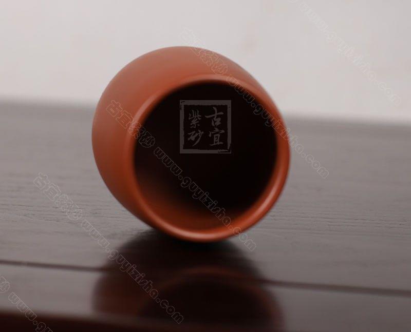 中国大清雍正年製 梅兰竹菊天球瓶 中国大清雍正年製 梅兰竹菊天球瓶 中国大清雍正