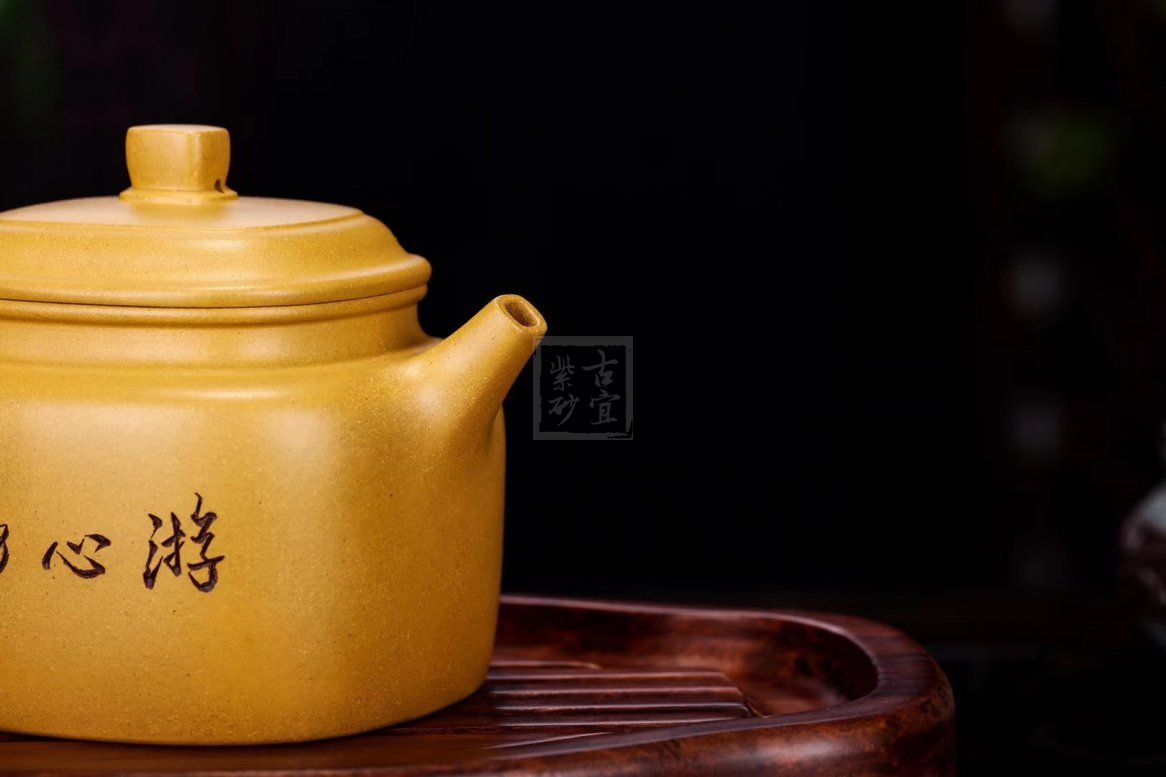 《德钟》 - 点击图像关闭