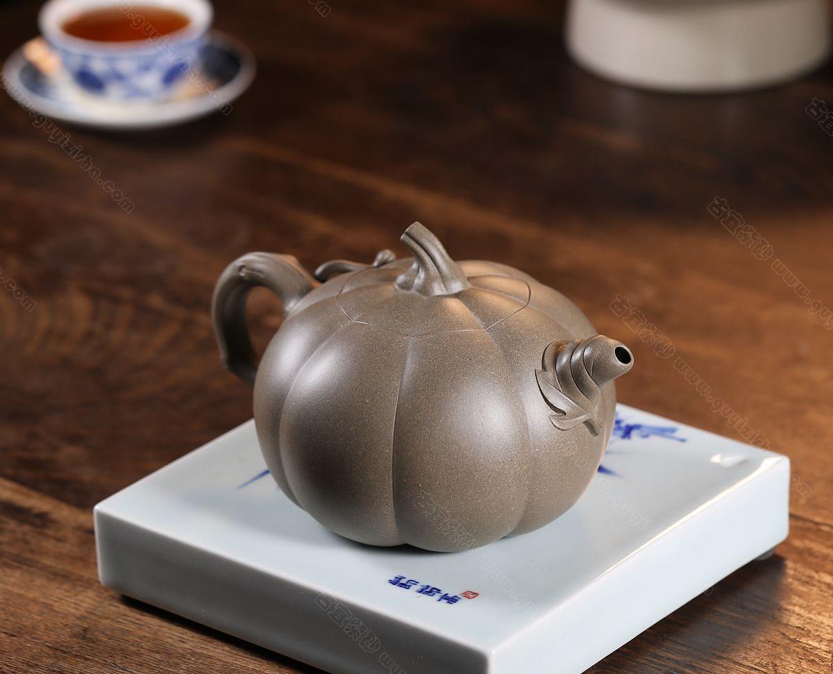 孫麗作 南瓜形テントウムシ 紫砂茶壺 在銘刻印あり 中国宜興 唐物WWTT337 孫麗作 南瓜形テントウムシ 紫砂茶壺 在銘刻印あり 中国宜興 唐物