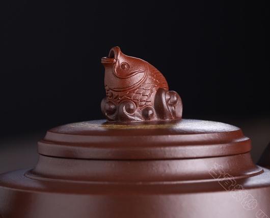 鱼跃龙门|正品周伯娟紫砂壶价格|紫泥450CC