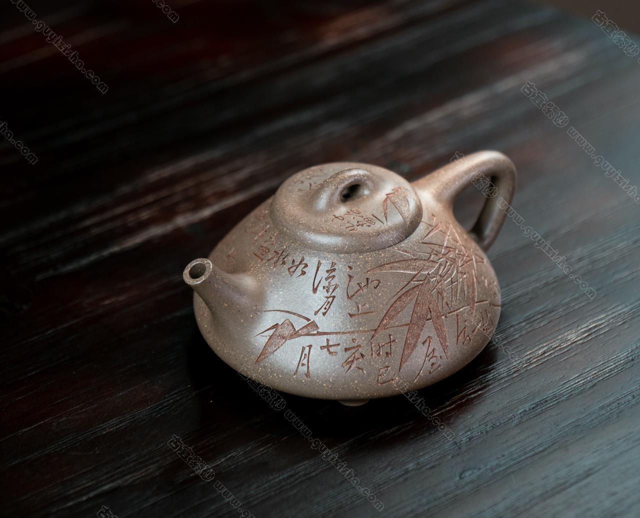 ◇御泓軒◇『時代物・徐漢棠製款・紫砂急須・龍鳳呈祥紫砂茶壺』