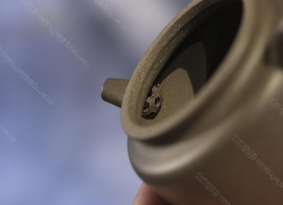 德·钟 - 点击图像关闭