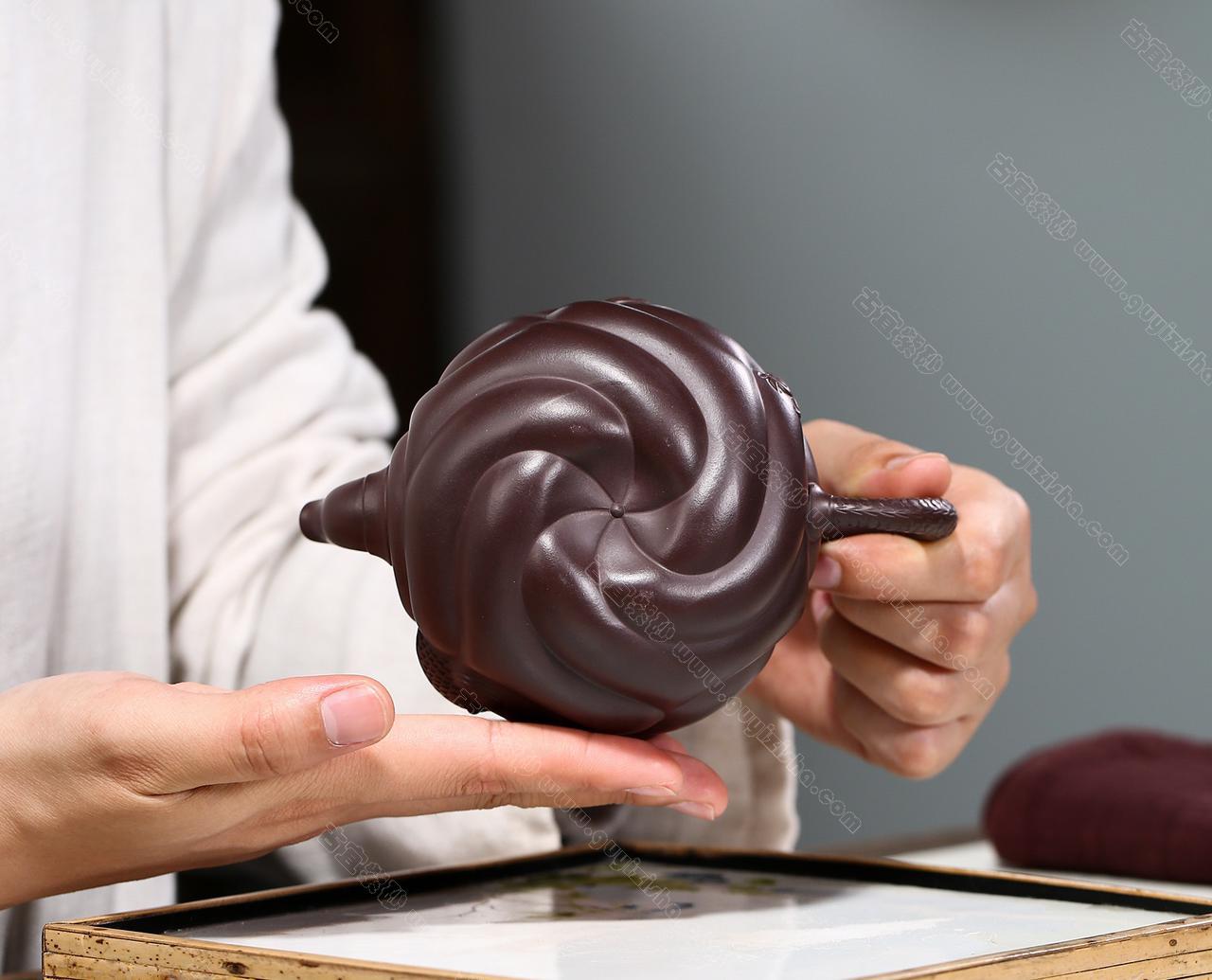 鱼化龙|正品郭超钢紫砂壶价格|紫泥360CC