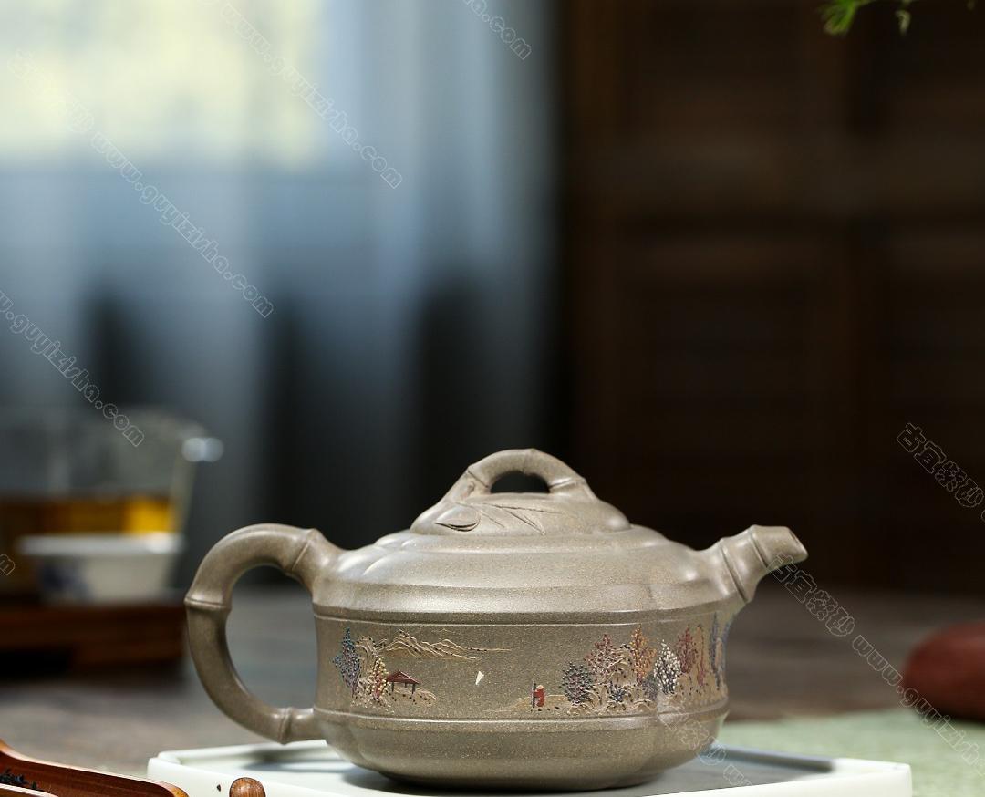 中国 青釉耳付四方形下膨瓶 u6210403 中国 青釉耳付