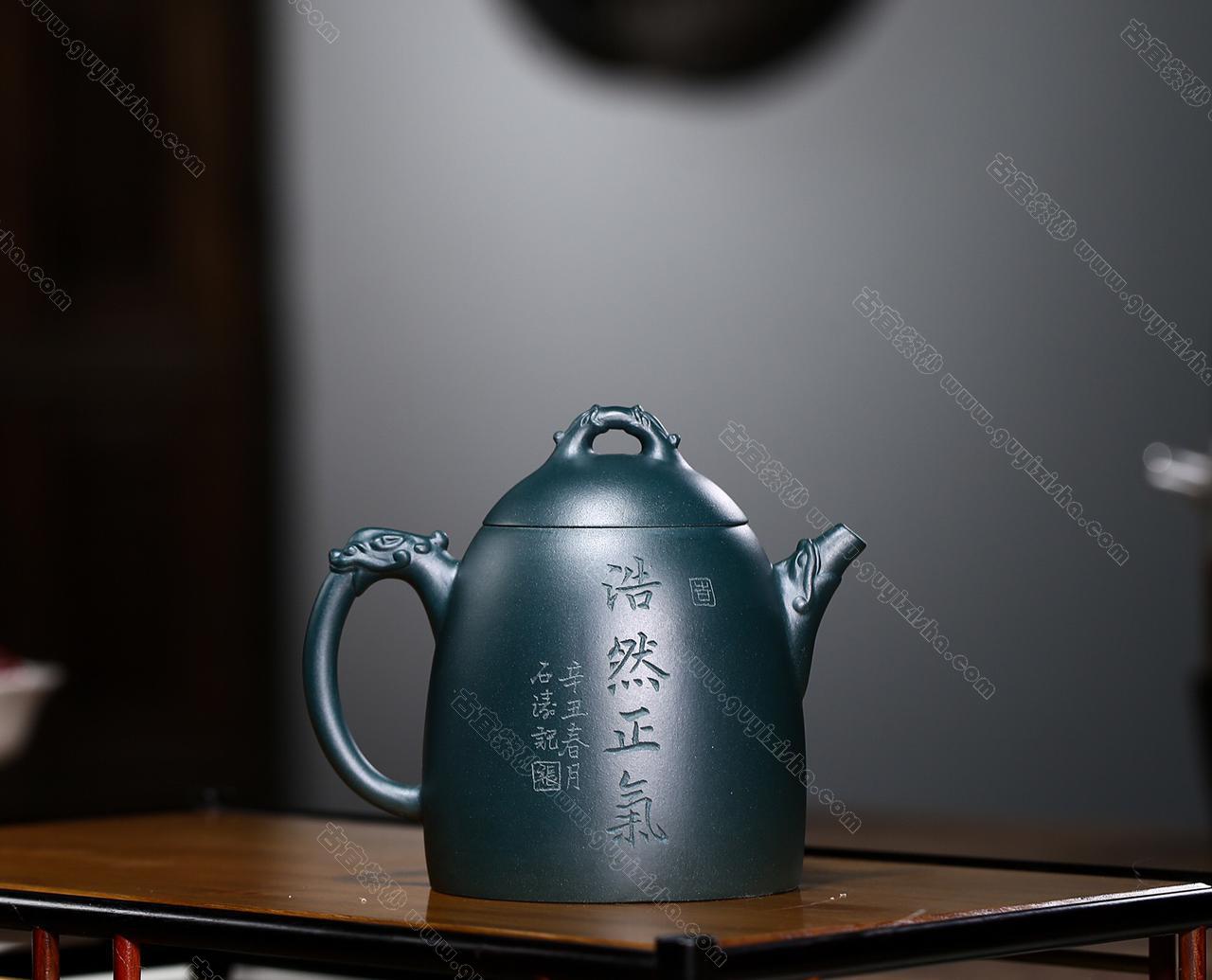 純銀　蛇　置物 在銘 康德三年紫雲閣 An exceptional gold, silver and turquoise-inlaid bronze